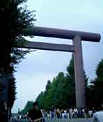 靖国神社中的&ldquo;三羽乌&rdquo;